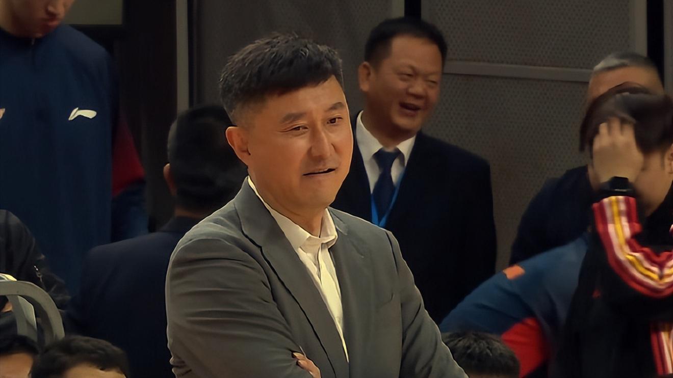世预赛官网客户端-上海淘汰广东进四强!卢伟给足了杜锋面子,否则赢30分都不成问题