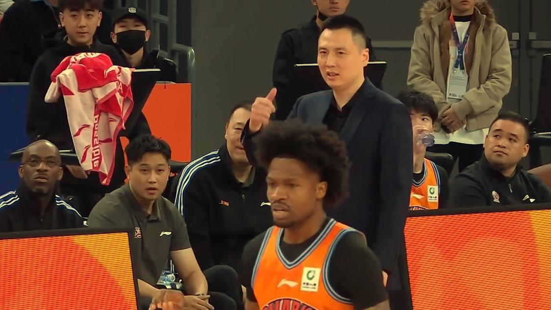 世预赛官网客户端-上海淘汰广东进四强!卢伟给足了杜锋面子,否则赢30分都不成问题